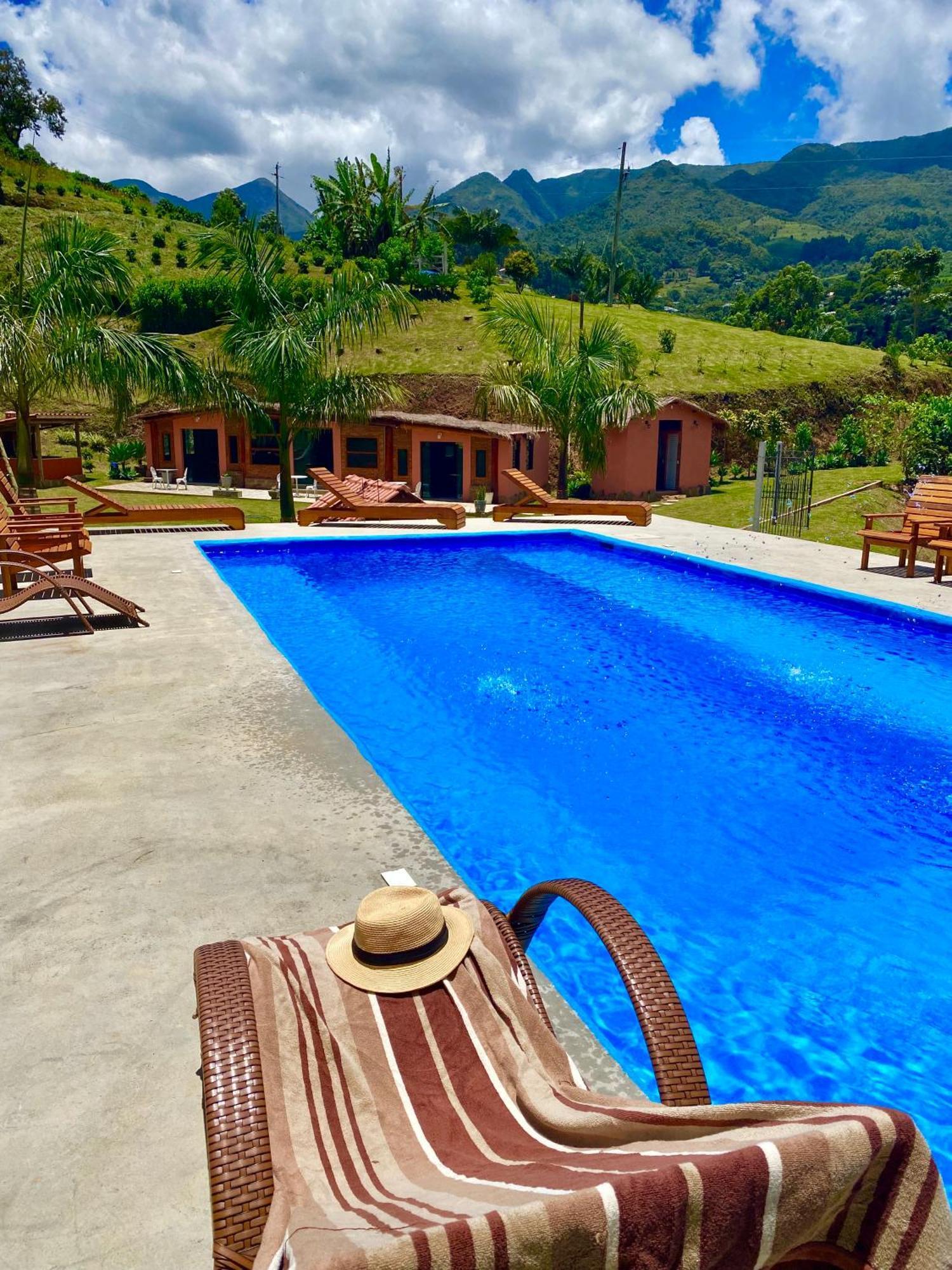 Altitude 1200 * Fazendinha (Minas Gerais)